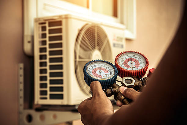 Professional Hvac technician working in Briggs, OK